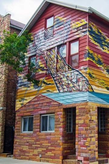 The mural on the outside of the Hector Duarte Studio in Pilsen Chicago