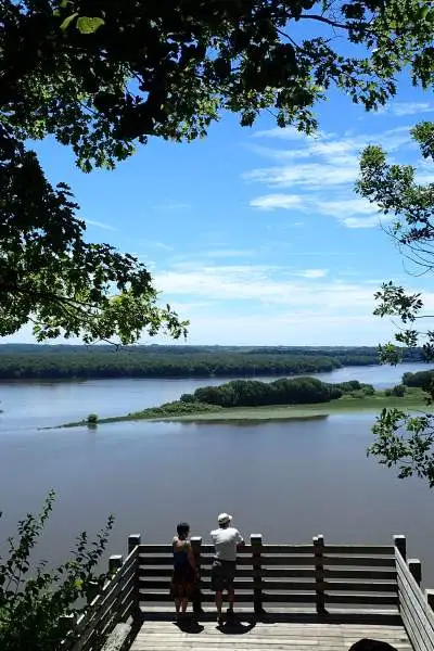 Standing platform overlooking a river