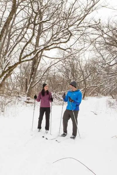 People skiing 