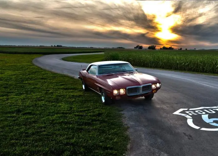 Car stopped on Route 66